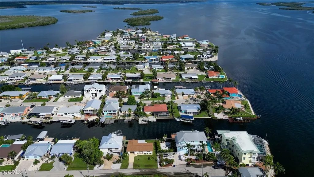 2701 Bruce Street Matlacha FL 33993