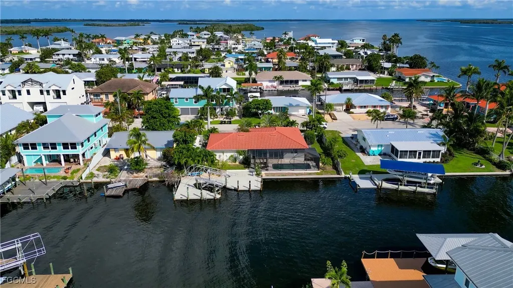 2701 Bruce Street Matlacha FL 33993