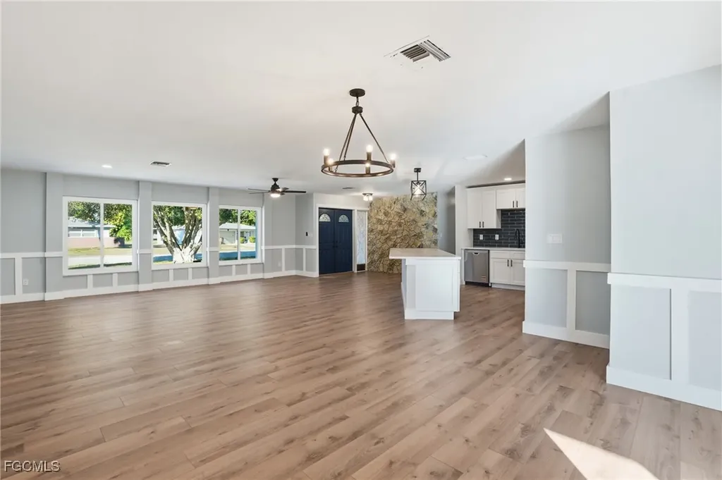 113 E Lake Drive Lehigh Acres FL 33936