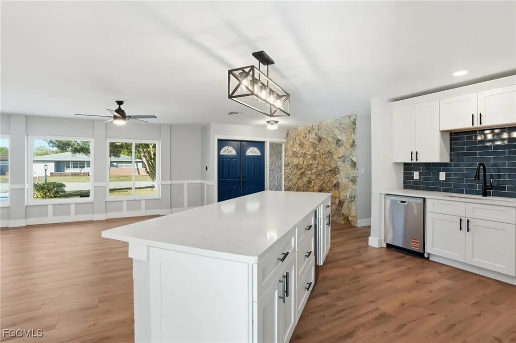 113 E Lake Drive Lehigh Acres FL 33936