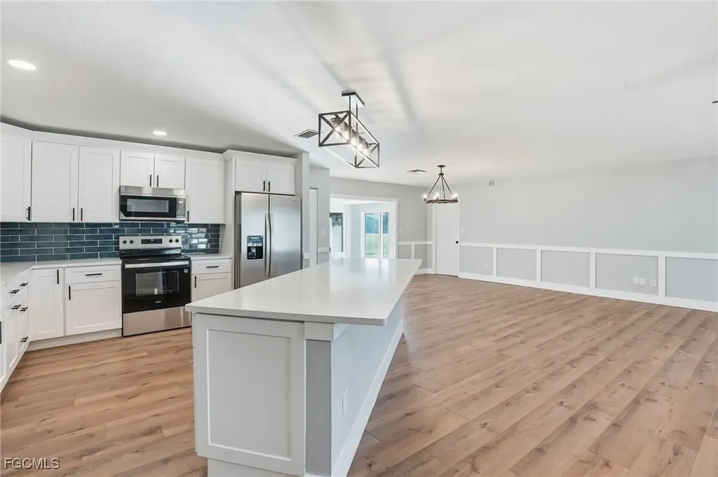 113 E Lake Drive Lehigh Acres FL 33936