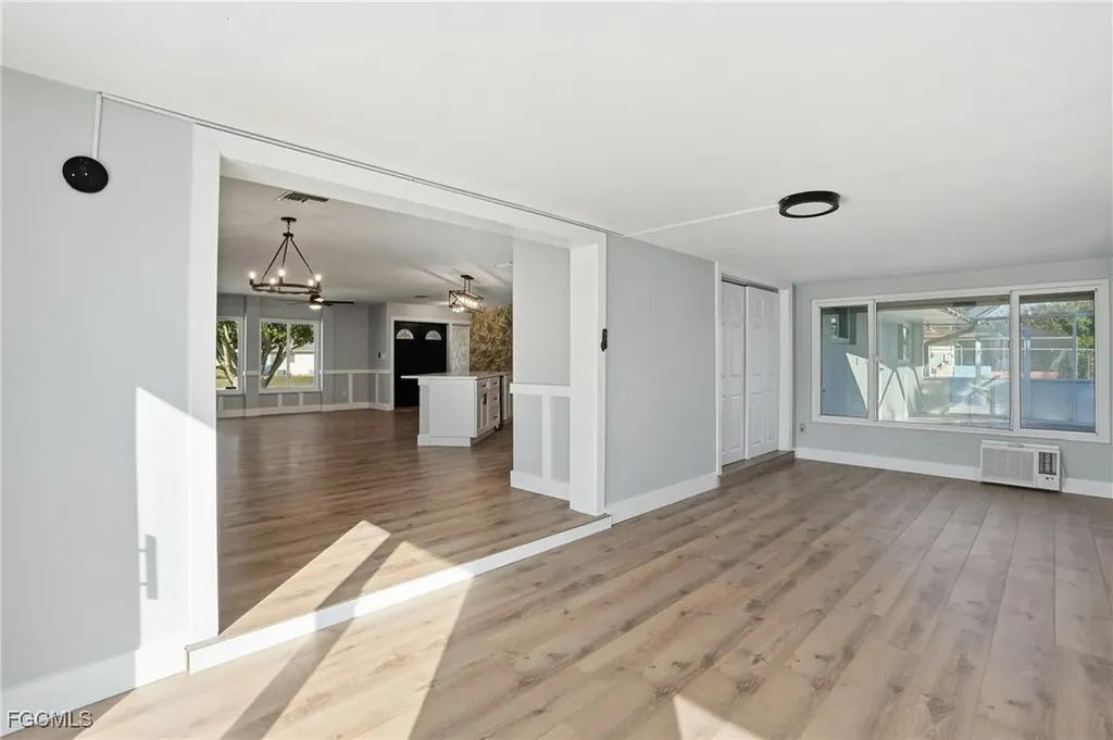 113 E Lake Drive Lehigh Acres FL 33936