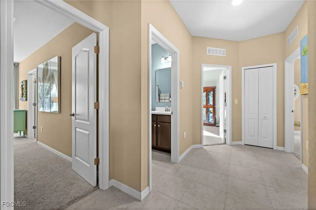 2213 SW 7th Place Cape Coral FL 33991