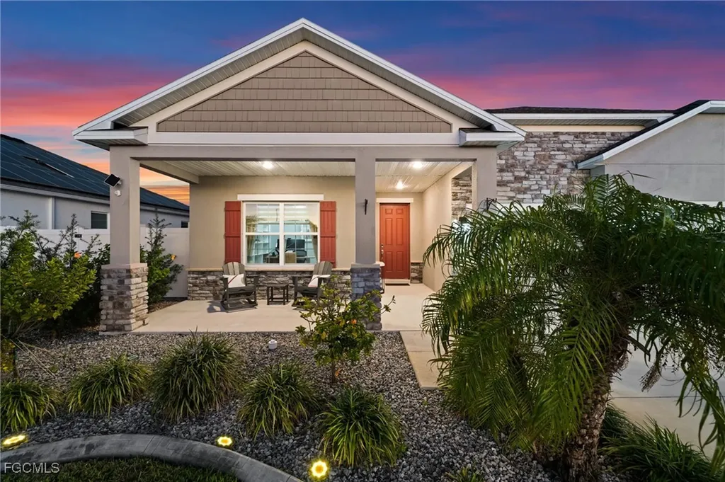2213 SW 7th Place Cape Coral FL 33991