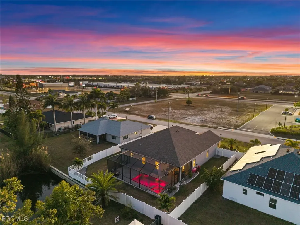 2213 SW 7th Place Cape Coral FL 33991