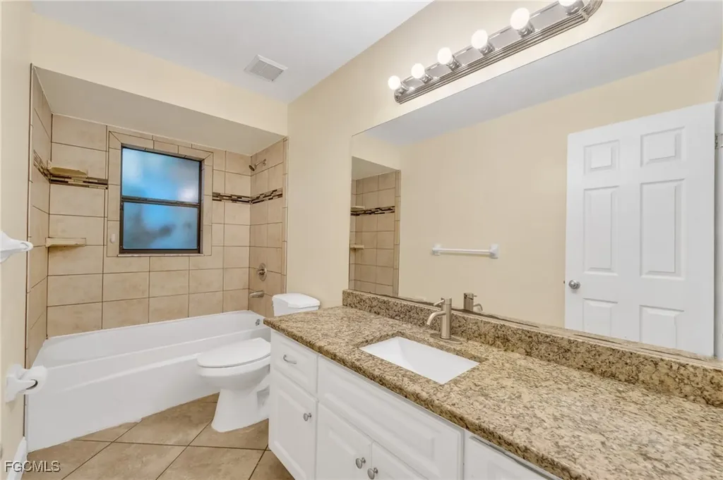 14 SW 33rd Avenue Cape Coral FL 33991