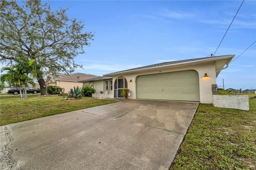 14 SW 33rd Avenue Cape Coral FL 33991