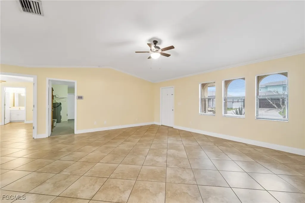 14 SW 33rd Avenue Cape Coral FL 33991