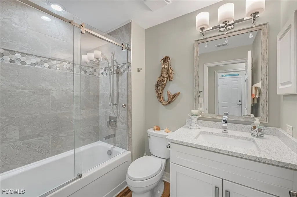 11056 Harbour Yacht Court Fort Myers FL 33908