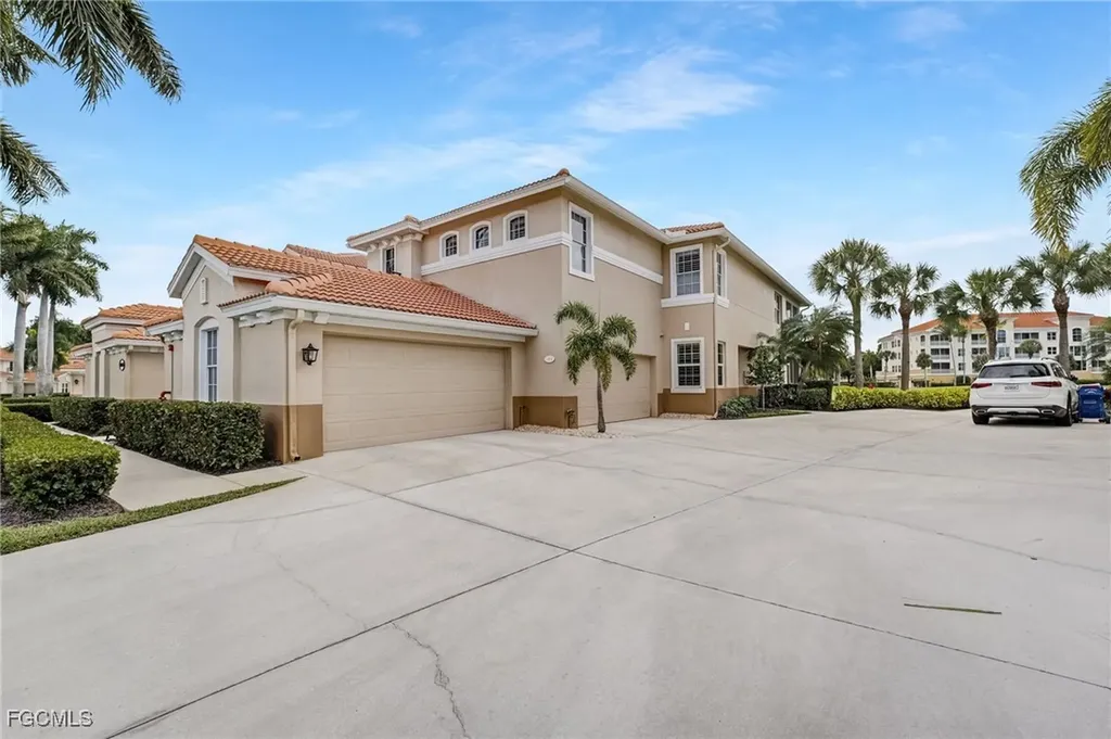 11056 Harbour Yacht Court Fort Myers FL 33908