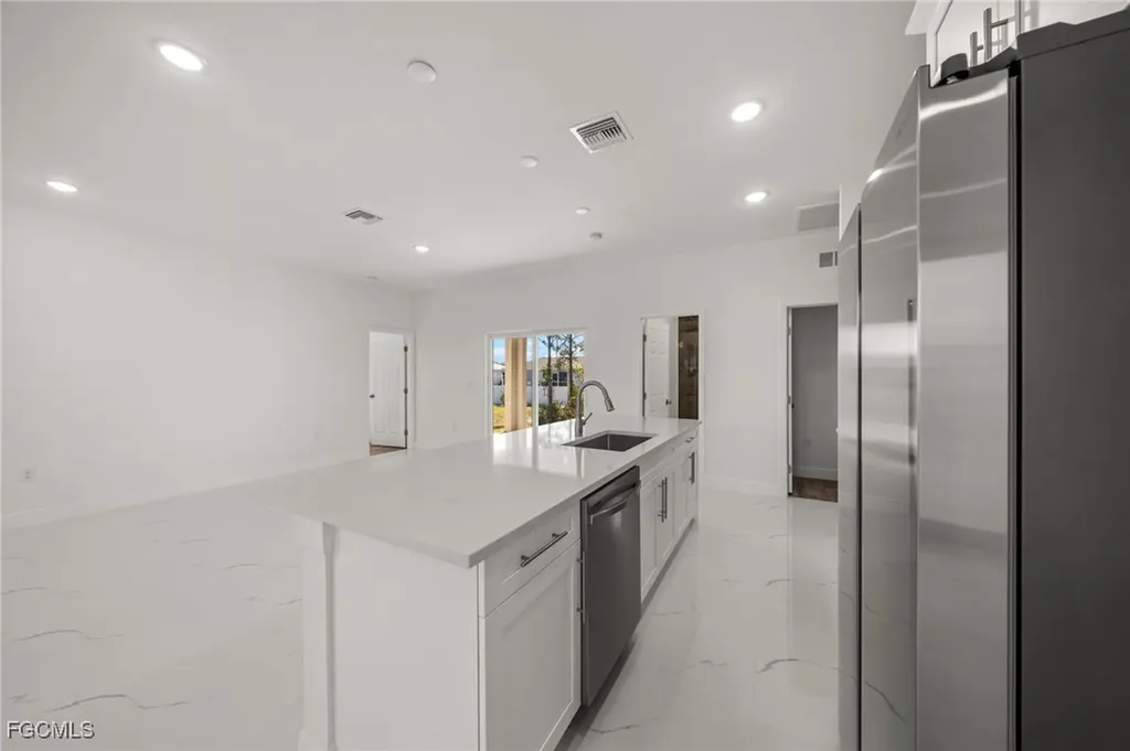 4309 8th Street SW Lehigh Acres FL 33976