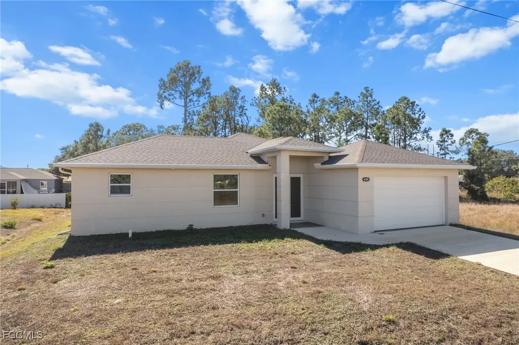 4309 8th Street SW Lehigh Acres FL 33976