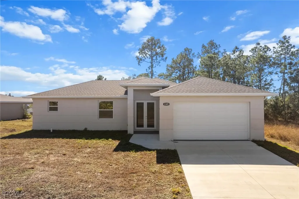 4309 8th Street SW Lehigh Acres FL 33976