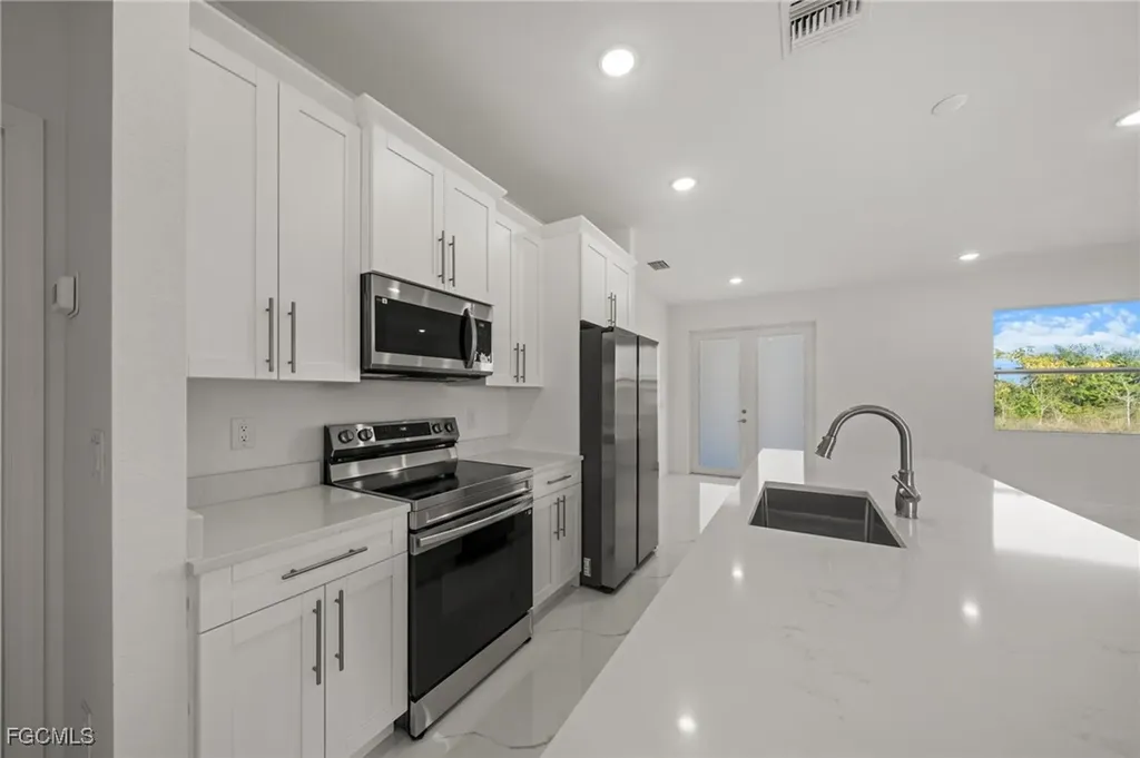 4309 8th Street SW Lehigh Acres FL 33976
