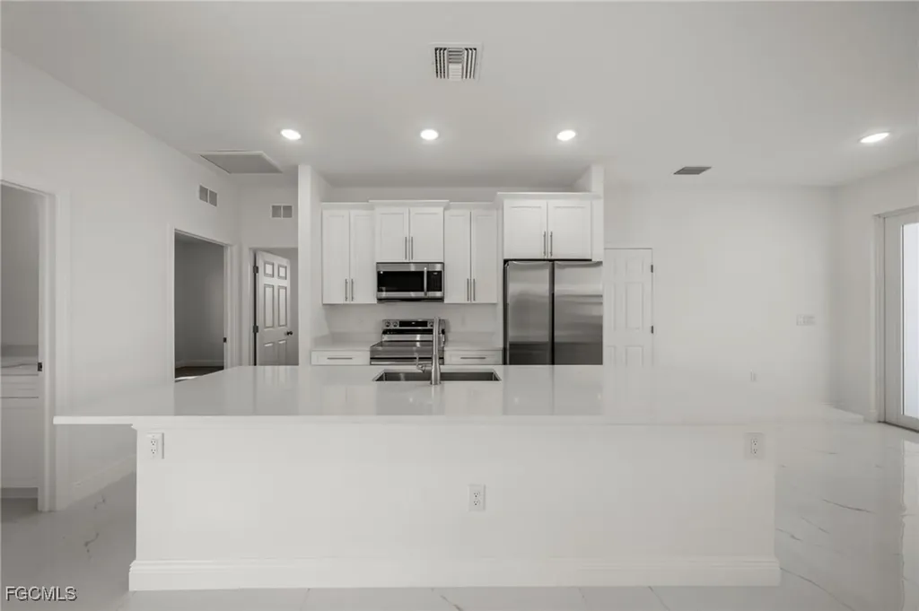 4309 8th Street SW Lehigh Acres FL 33976