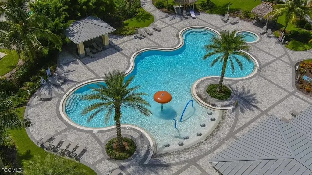 1980 Wellington Street Naples FL 34120