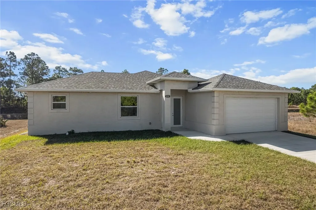 1252 Edna Street E Lehigh Acres FL 33974