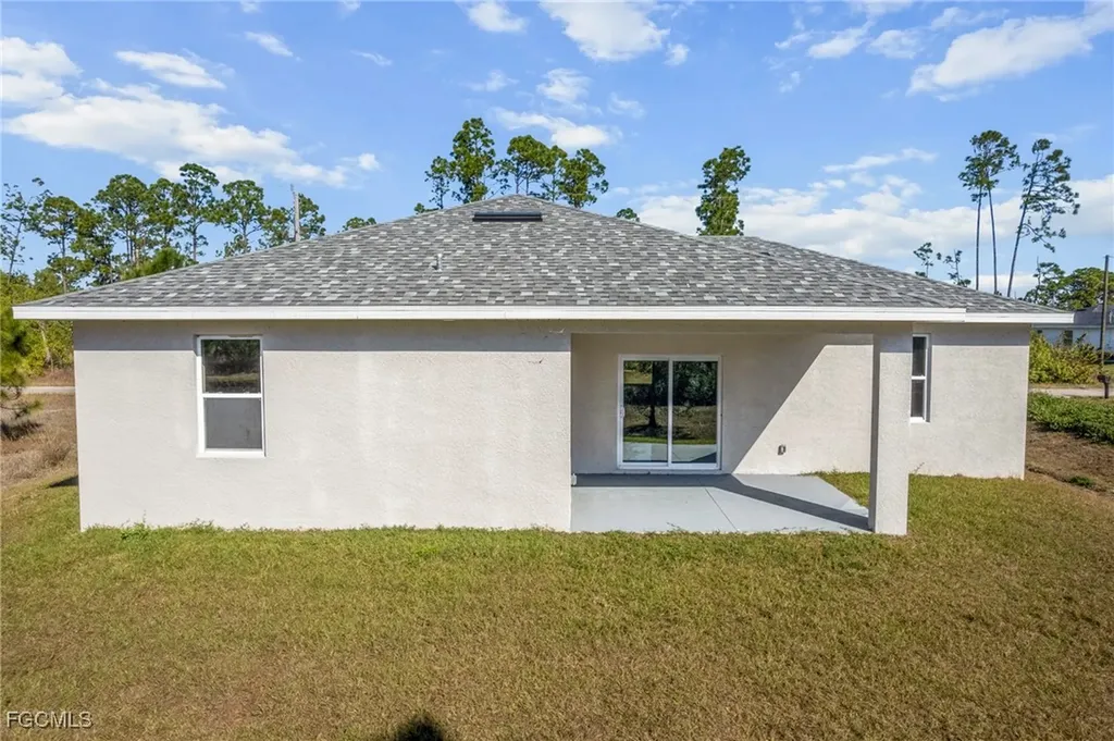1252 Edna Street E Lehigh Acres FL 33974