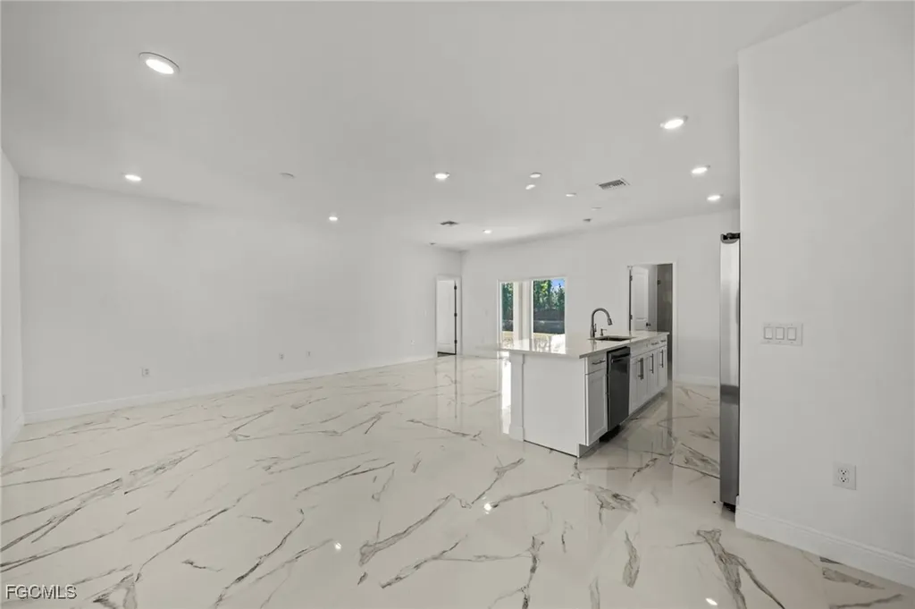 1252 Edna Street E Lehigh Acres FL 33974