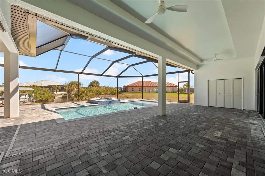 1707 NW 34th Avenue Cape Coral FL 33993