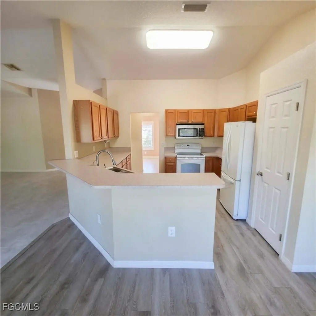 3210 31st Street W Lehigh Acres FL 33971