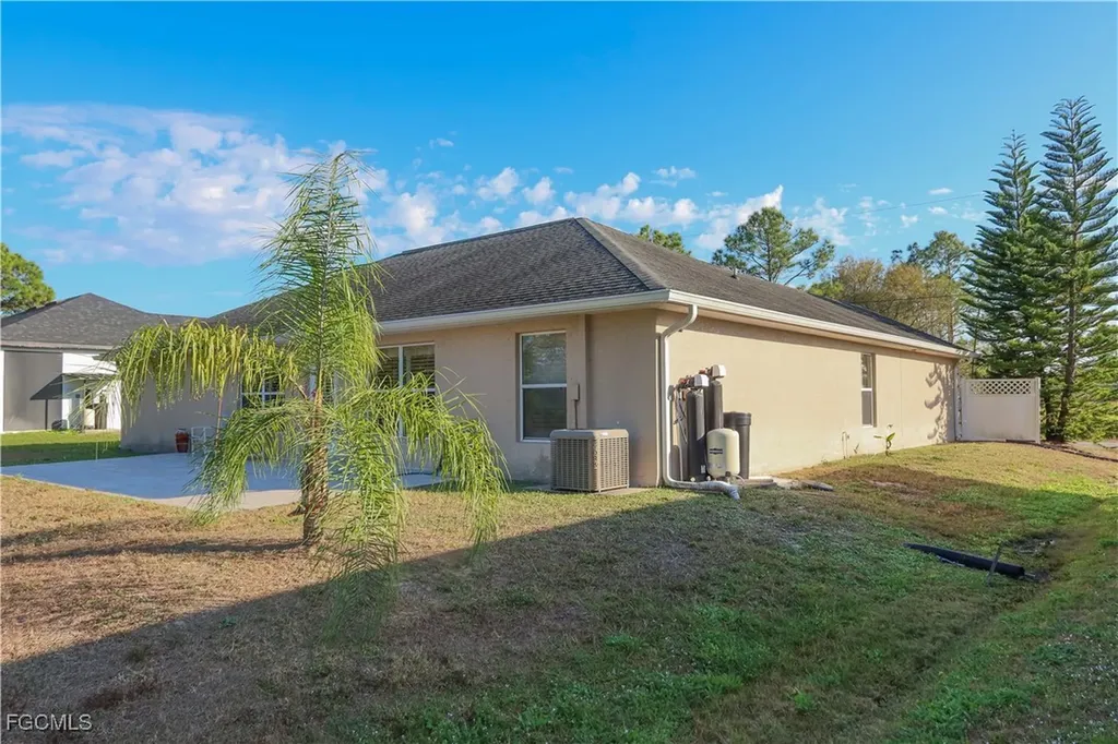 3210 31st Street W Lehigh Acres FL 33971
