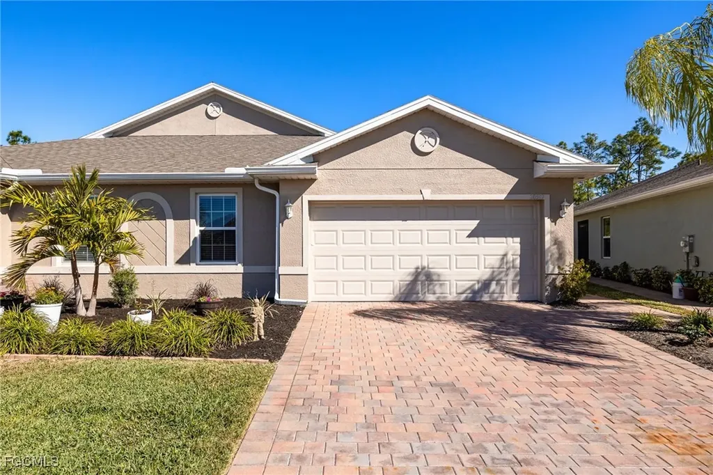 20587 Plumwood Loop North Fort Myers FL 33917