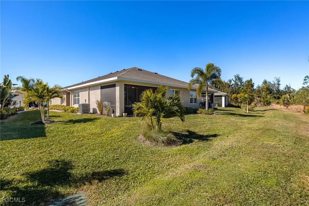 20587 Plumwood Loop North Fort Myers FL 33917