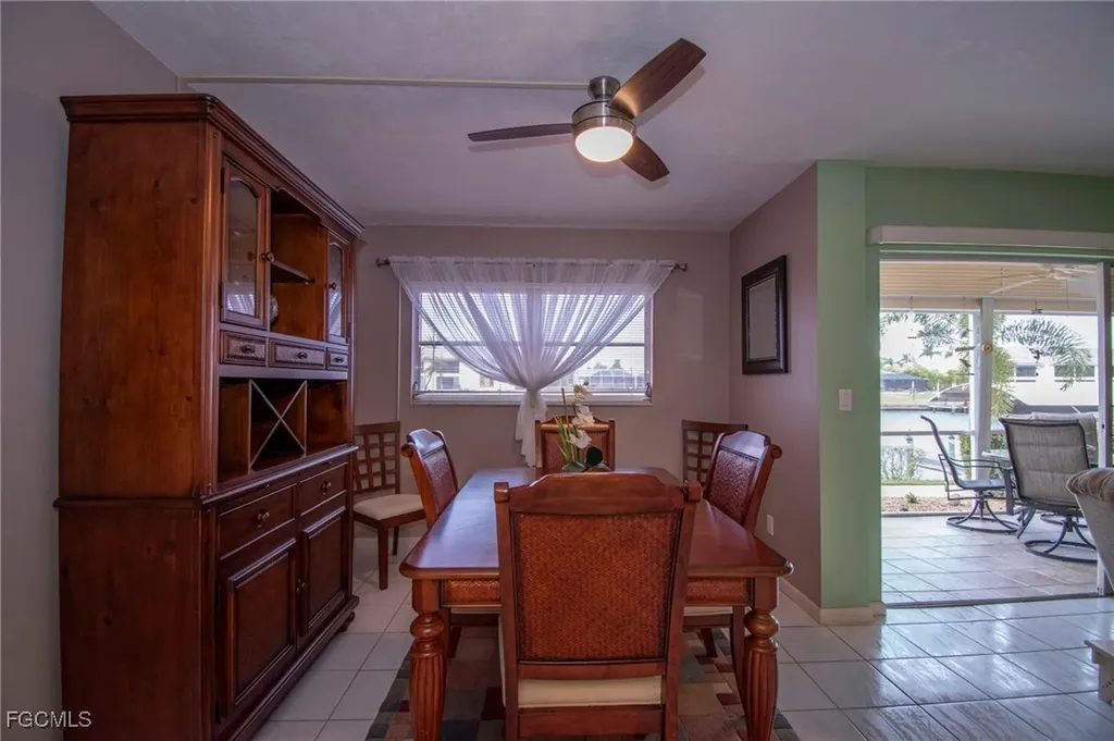 3612 SE 12th Avenue Cape Coral FL 33904
