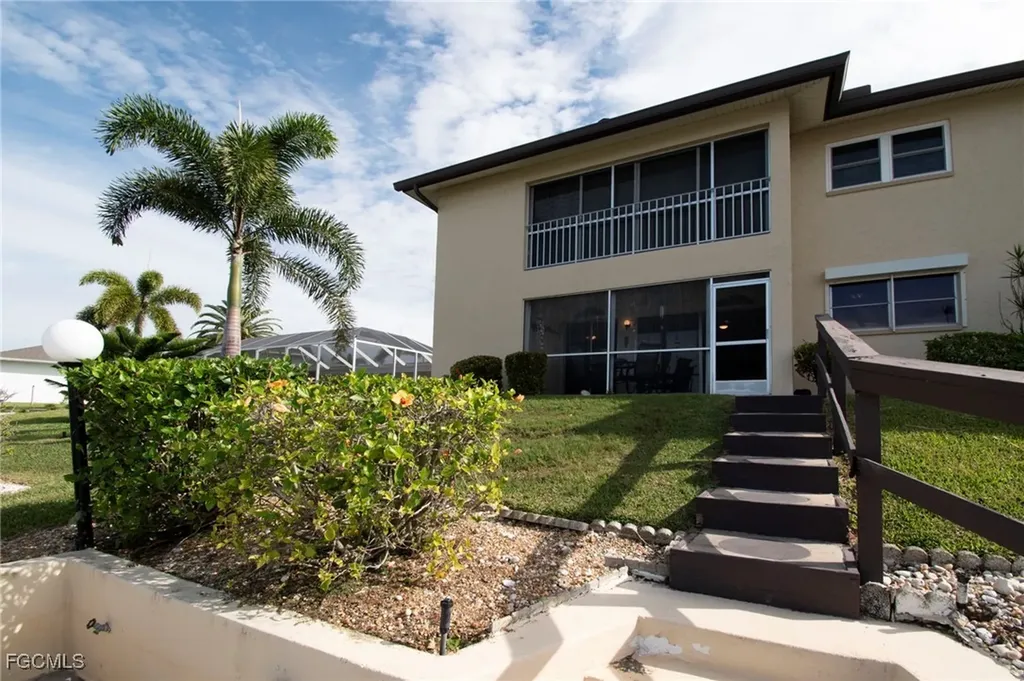 3612 SE 12th Avenue Cape Coral FL 33904