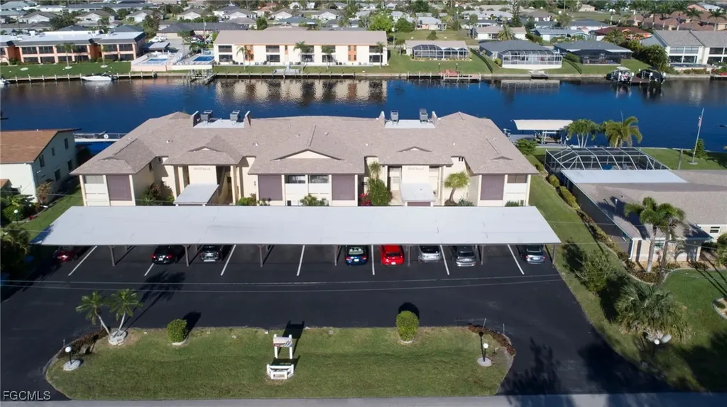 3612 SE 12th Avenue Cape Coral FL 33904