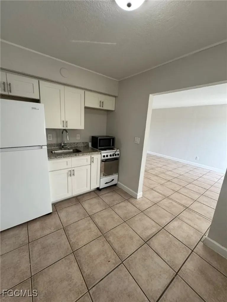 2452 Stella Street Fort Myers FL 33901