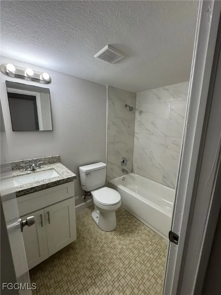 2452 Stella Street Fort Myers FL 33901