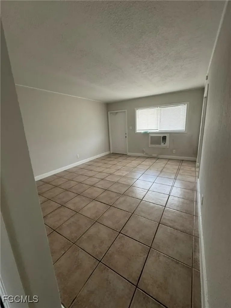 2452 Stella Street Fort Myers FL 33901