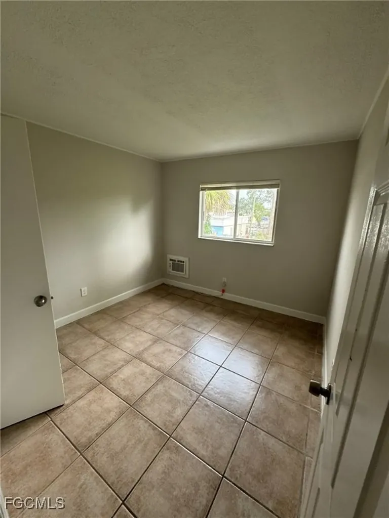 2452 Stella Street Fort Myers FL 33901