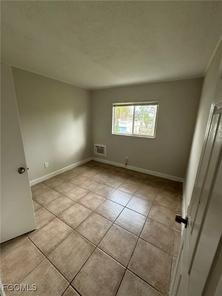 2452 Stella Street Fort Myers FL 33901