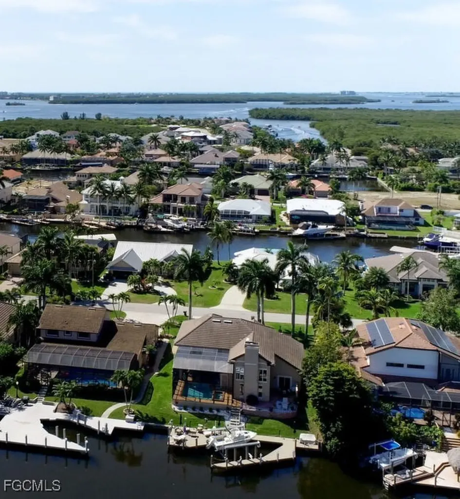 1521 SW 58th Street Cape Coral FL 33914