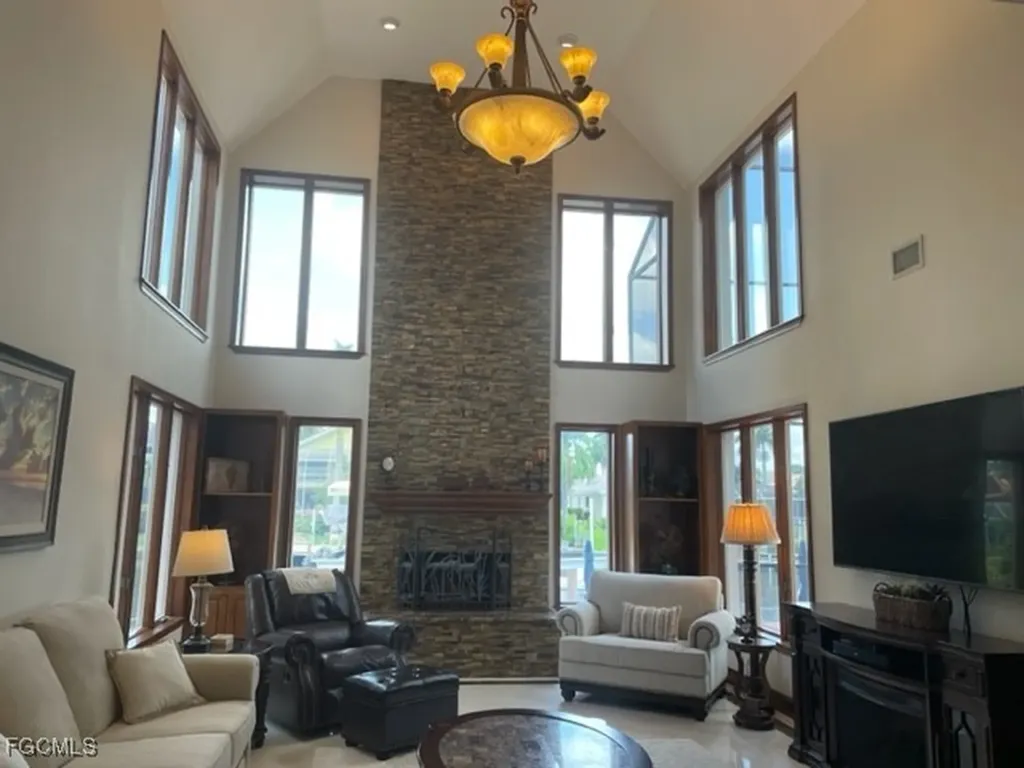 1521 SW 58th Street Cape Coral FL 33914