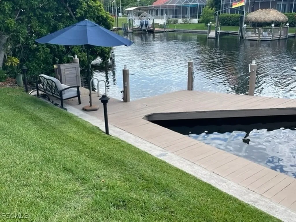 1521 SW 58th Street Cape Coral FL 33914