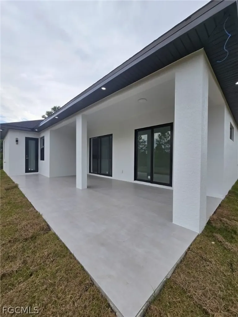 463 Zimmerman Avenue Lehigh Acres FL 33974