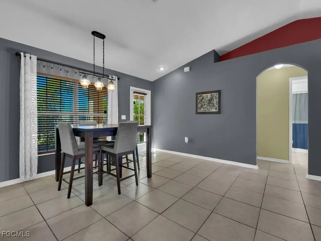2609 NE 5th Avenue Cape Coral FL 33909