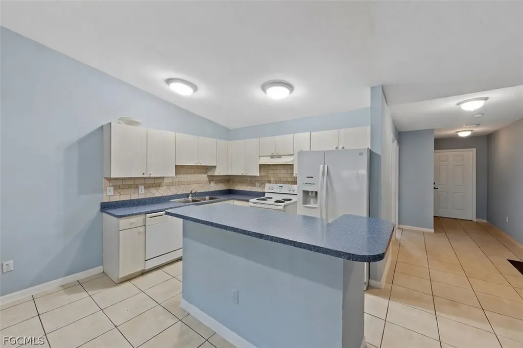 5113/5115 24th Street SW Lehigh Acres FL 33973