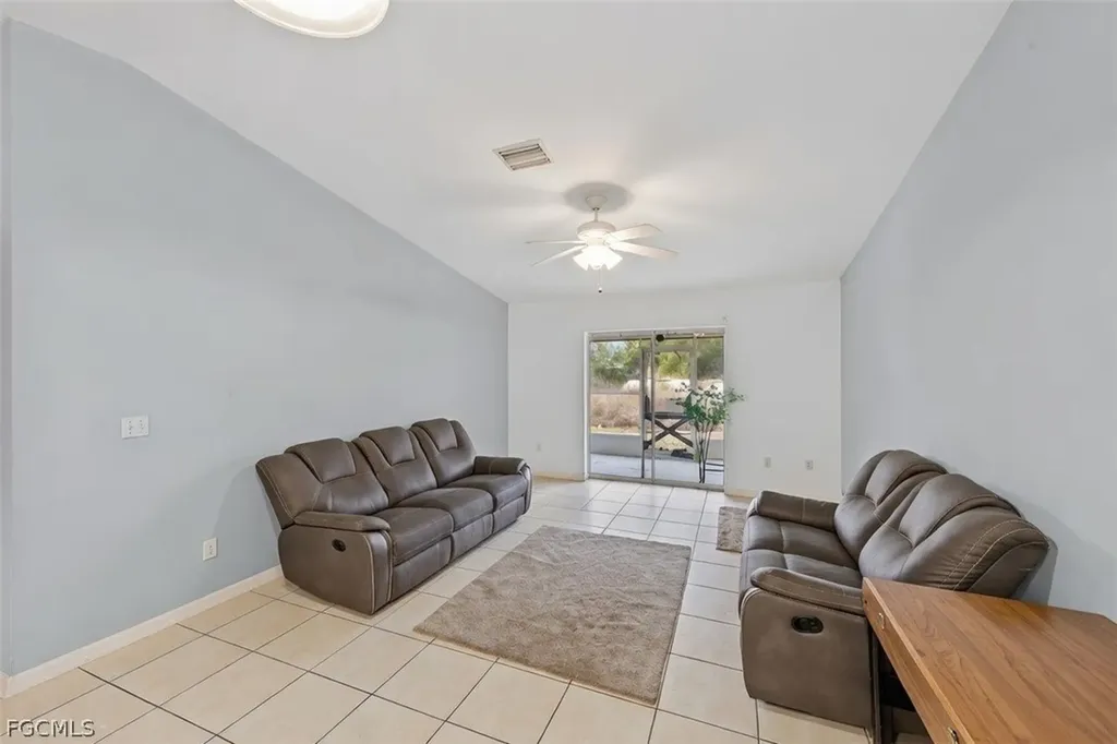 5113/5115 24th Street SW Lehigh Acres FL 33973