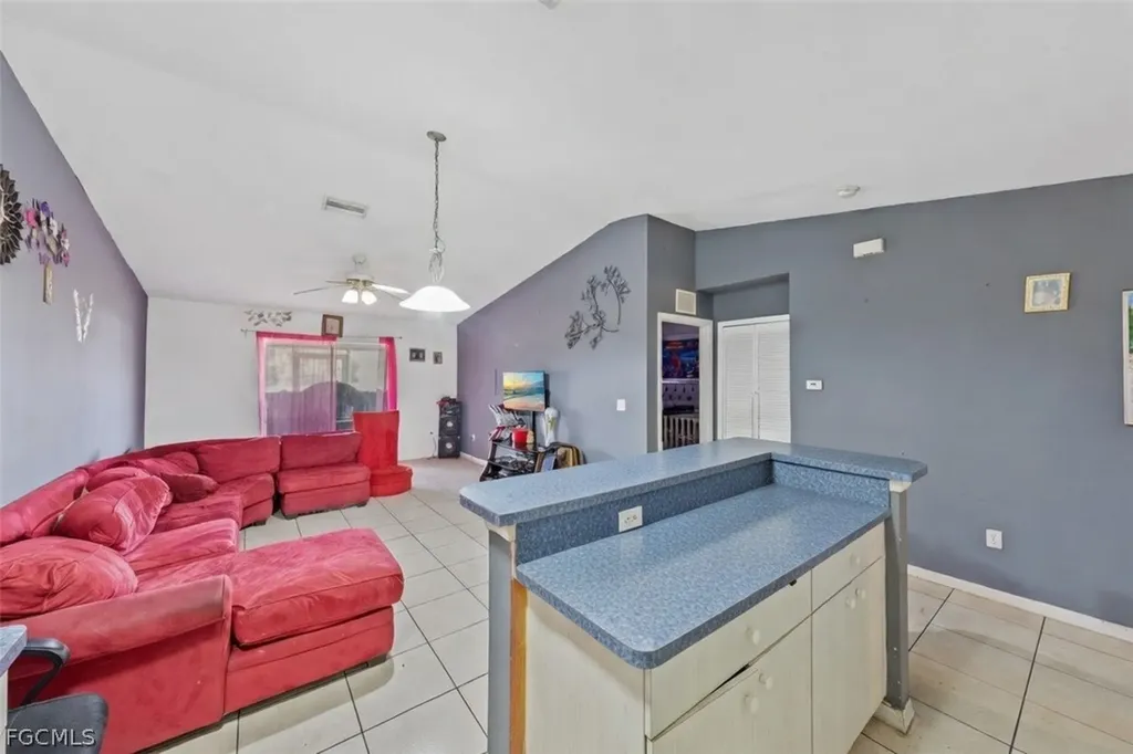 5113/5115 24th Street SW Lehigh Acres FL 33973