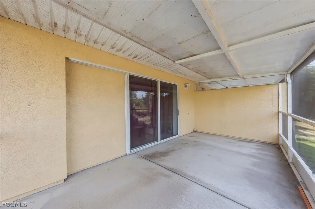 5113/5115 24th Street SW Lehigh Acres FL 33973