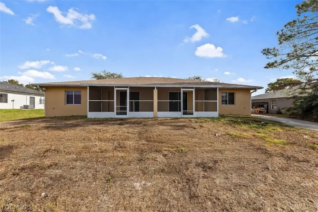 5113/5115 24th Street SW Lehigh Acres FL 33973