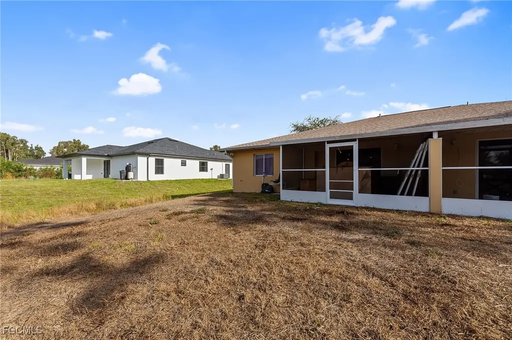 5113/5115 24th Street SW Lehigh Acres FL 33973