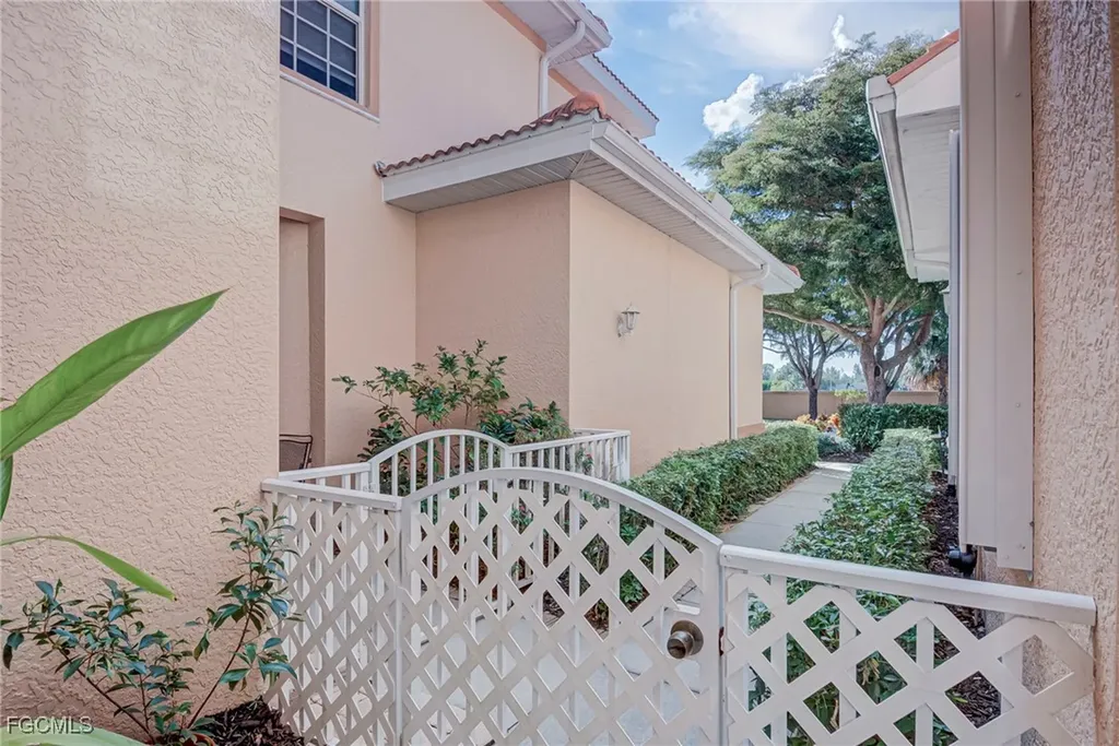 14031 W Hyde Park Drive Fort Myers FL 33912