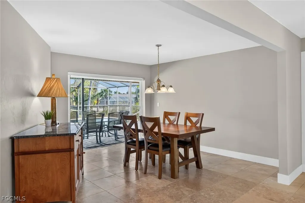 686 Emeril Court Sanibel FL 33957