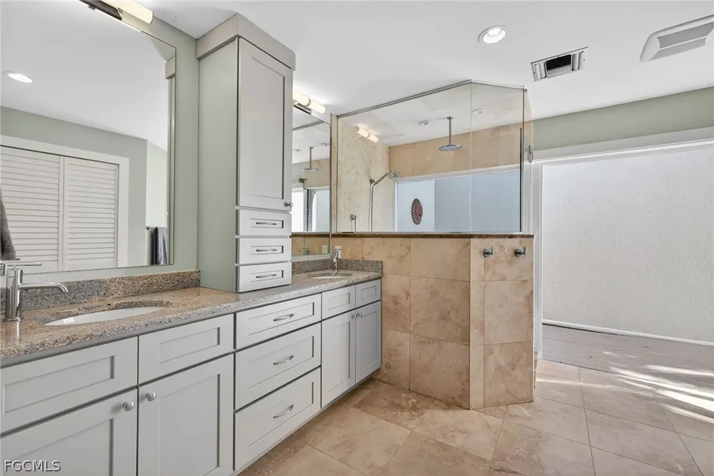 686 Emeril Court Sanibel FL 33957